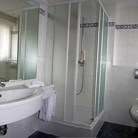 Hotel Alpha 3*